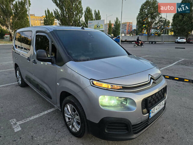 Серый Ситроен Берлинго, объемом двигателя 1.6 л и пробегом 93 тыс. км за 19999 $, фото 27 на Automoto.ua