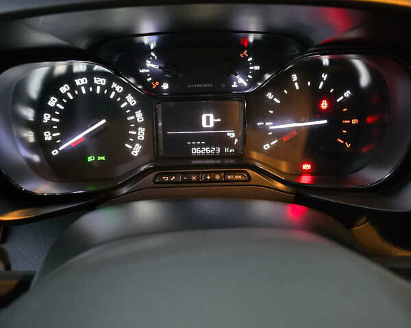 Серый Ситроен Берлинго, объемом двигателя 1.6 л и пробегом 93 тыс. км за 19999 $, фото 9 на Automoto.ua