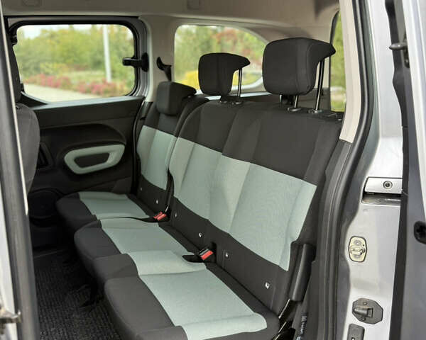 Серый Ситроен Берлинго, объемом двигателя 1.56 л и пробегом 27 тыс. км за 20999 $, фото 21 на Automoto.ua