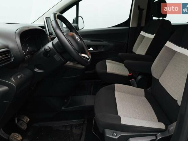 Сірий Сітроен Берлінго, об'ємом двигуна 1.5 л та пробігом 27 тис. км за 23589 $, фото 9 на Automoto.ua