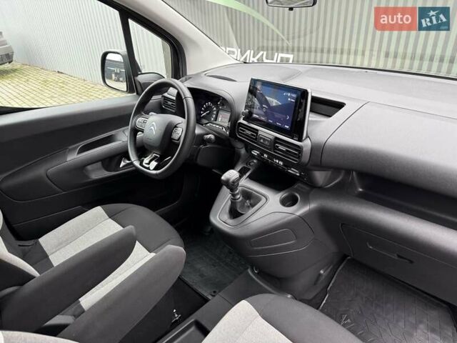 Сірий Сітроен Берлінго, об'ємом двигуна 1.5 л та пробігом 44 тис. км за 23500 $, фото 35 на Automoto.ua