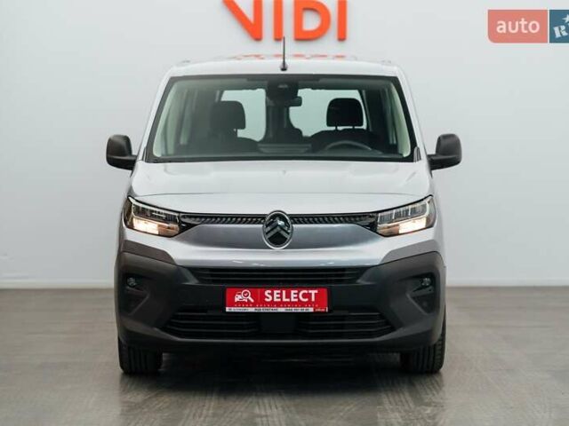 Серый Ситроен Берлинго, объемом двигателя 1.5 л и пробегом 28 тыс. км за 23341 $, фото 2 на Automoto.ua