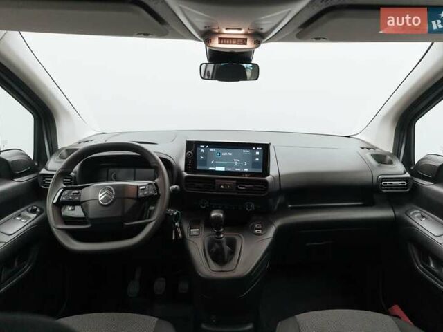 Серый Ситроен Берлинго, объемом двигателя 1.5 л и пробегом 28 тыс. км за 23341 $, фото 6 на Automoto.ua