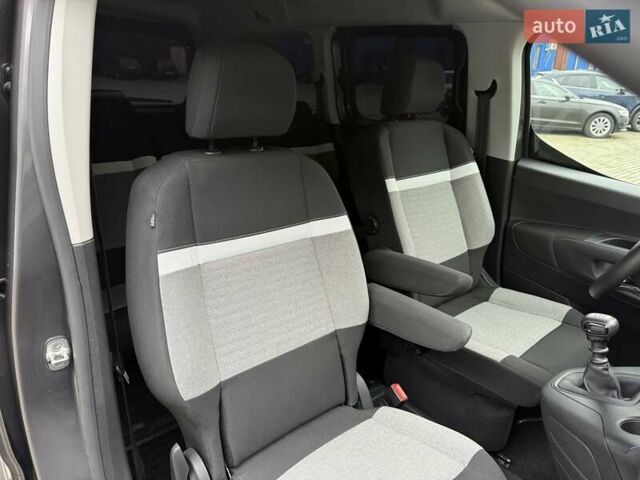Сірий Сітроен Берлінго, об'ємом двигуна 1.5 л та пробігом 44 тис. км за 23500 $, фото 42 на Automoto.ua