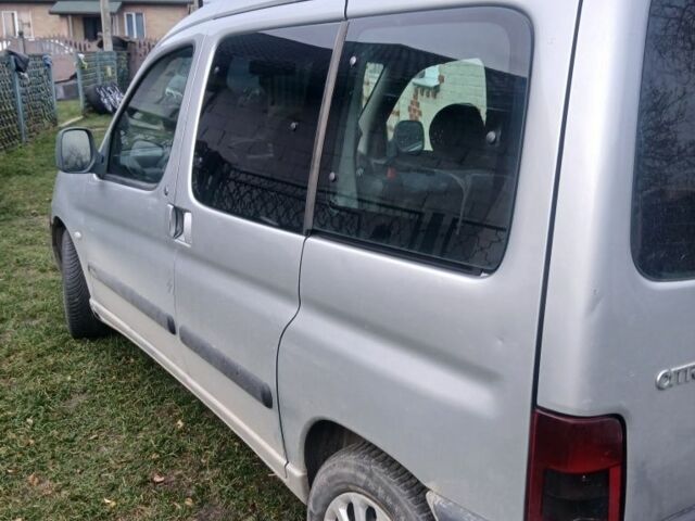 Серый Ситроен Берлинго, объемом двигателя 2 л и пробегом 350 тыс. км за 1250 $, фото 2 на Automoto.ua