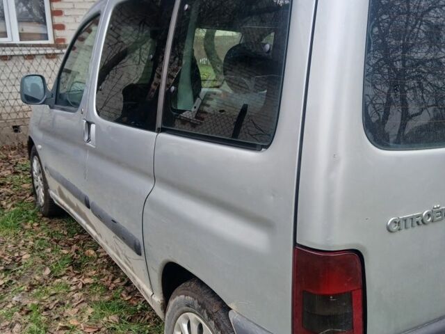 Серый Ситроен Берлинго, объемом двигателя 2 л и пробегом 370 тыс. км за 1270 $, фото 4 на Automoto.ua