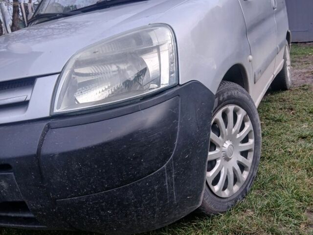 Серый Ситроен Берлинго, объемом двигателя 2 л и пробегом 350 тыс. км за 1250 $, фото 1 на Automoto.ua