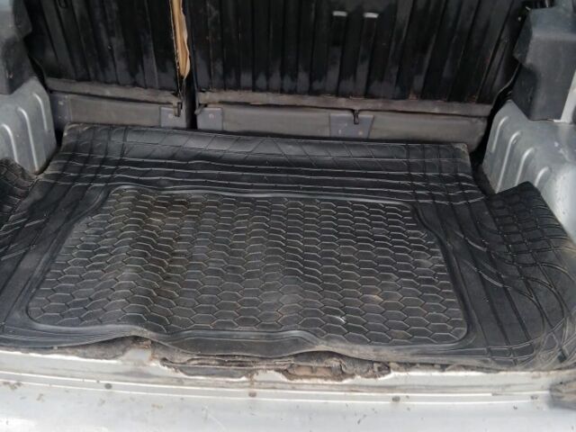 Серый Ситроен Берлинго, объемом двигателя 2 л и пробегом 370 тыс. км за 1270 $, фото 11 на Automoto.ua