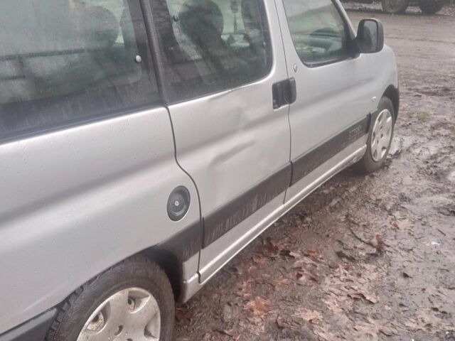 Сірий Сітроен Берлінго, об'ємом двигуна 1.4 л та пробігом 2 тис. км за 3500 $, фото 1 на Automoto.ua