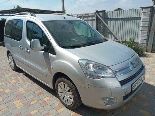 Серый Ситроен Берлинго, объемом двигателя 1.6 л и пробегом 250 тыс. км за 6900 $, фото 2 на Automoto.ua