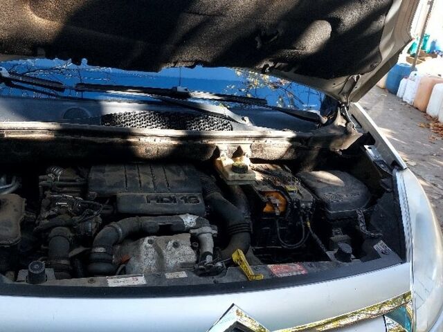 Серый Ситроен Берлинго, объемом двигателя 1.6 л и пробегом 353 тыс. км за 7600 $, фото 7 на Automoto.ua