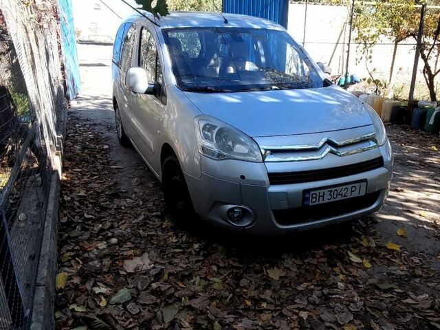 Серый Ситроен Берлинго, объемом двигателя 1.6 л и пробегом 353 тыс. км за 7600 $, фото 1 на Automoto.ua