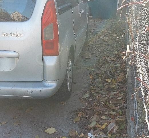 Серый Ситроен Берлинго, объемом двигателя 1.6 л и пробегом 353 тыс. км за 7600 $, фото 3 на Automoto.ua