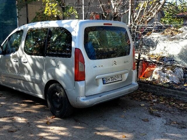 Серый Ситроен Берлинго, объемом двигателя 1.6 л и пробегом 353 тыс. км за 7600 $, фото 5 на Automoto.ua