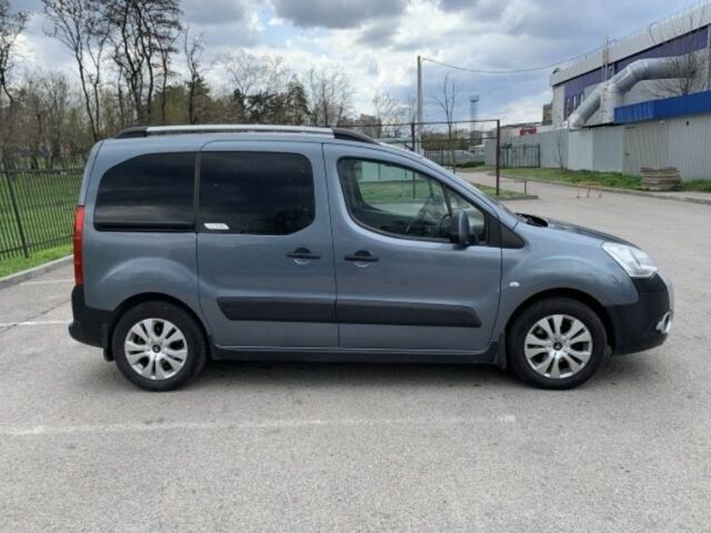 Серый Ситроен Берлинго, объемом двигателя 1.6 л и пробегом 250 тыс. км за 7500 $, фото 2 на Automoto.ua