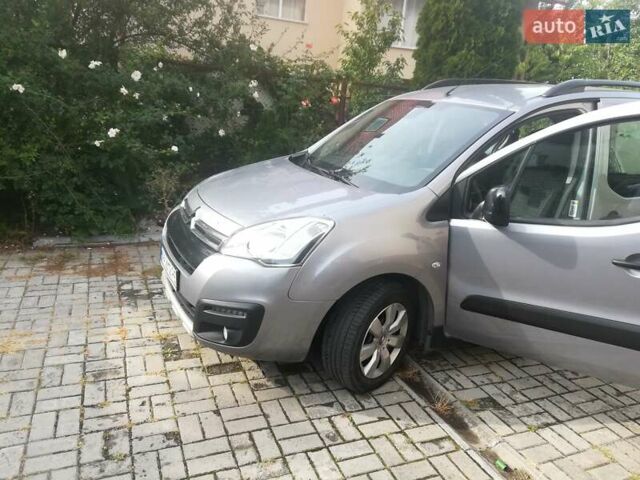 Сітроен Берлінго 2016 у Києві на Automoto.ua Сірий Сітроен Берлінго, об'ємом двигуна 1.6 л та пробігом 245 тис. км за 9800 $, фото 2 на Automoto.ua