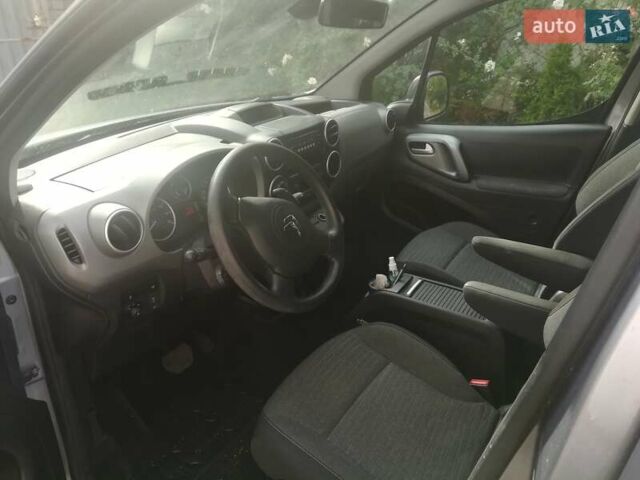 Сітроен Берлінго 2016 у Києві на Automoto.ua Сірий Сітроен Берлінго, об'ємом двигуна 1.6 л та пробігом 245 тис. км за 9800 $, фото 1 на Automoto.ua