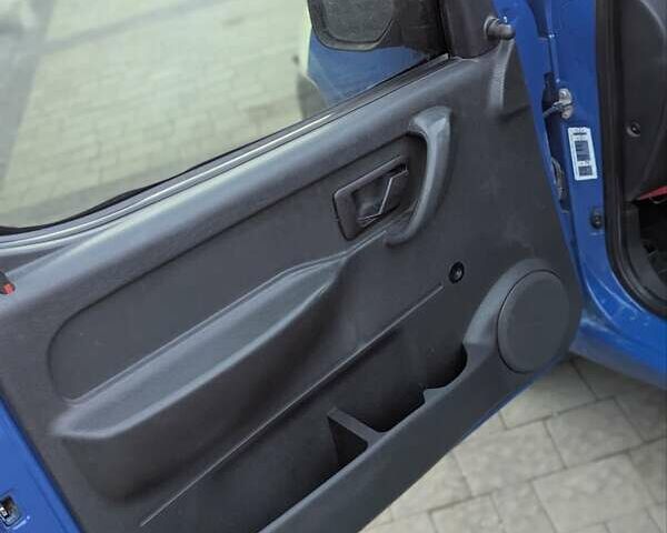 Синій Сітроен Берлінго, об'ємом двигуна 1.36 л та пробігом 300 тис. км за 2800 $, фото 7 на Automoto.ua