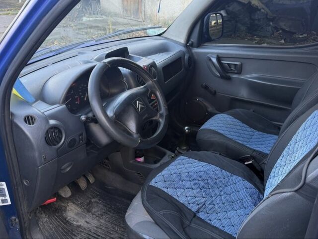 Синий Ситроен Берлинго, объемом двигателя 1.9 л и пробегом 300 тыс. км за 1700 $, фото 4 на Automoto.ua