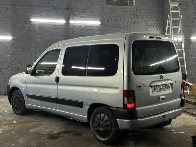 Синій Сітроен Берлінго, об'ємом двигуна 1.4 л та пробігом 350 тис. км за 2950 $, фото 6 на Automoto.ua