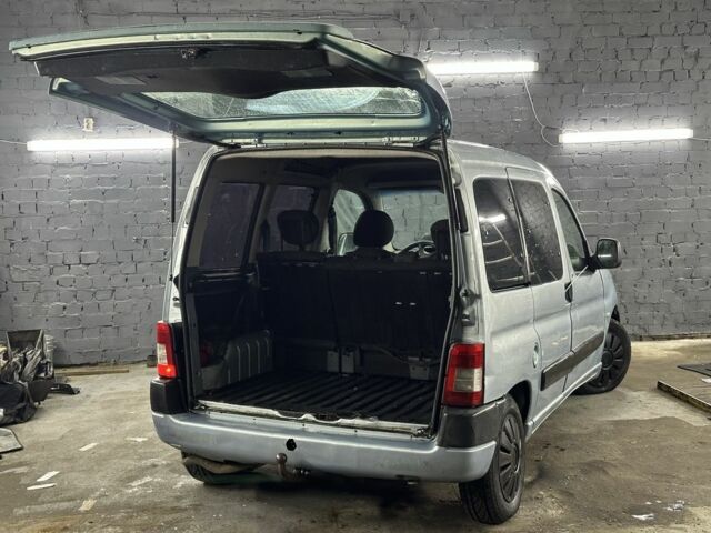 Синій Сітроен Берлінго, об'ємом двигуна 1.4 л та пробігом 350 тис. км за 2950 $, фото 4 на Automoto.ua