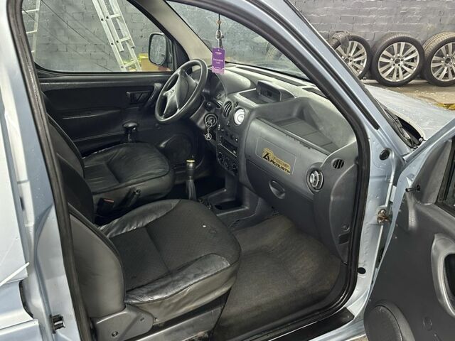 Синій Сітроен Берлінго, об'ємом двигуна 1.4 л та пробігом 350 тис. км за 2950 $, фото 8 на Automoto.ua