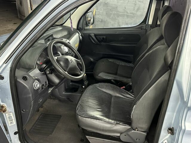 Синій Сітроен Берлінго, об'ємом двигуна 1.4 л та пробігом 350 тис. км за 2950 $, фото 7 на Automoto.ua