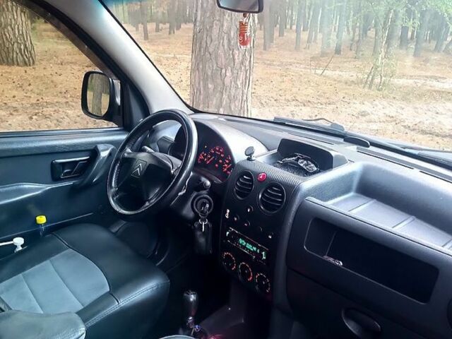 Синий Ситроен Берлинго, объемом двигателя 1.6 л и пробегом 283 тыс. км за 2250 $, фото 7 на Automoto.ua