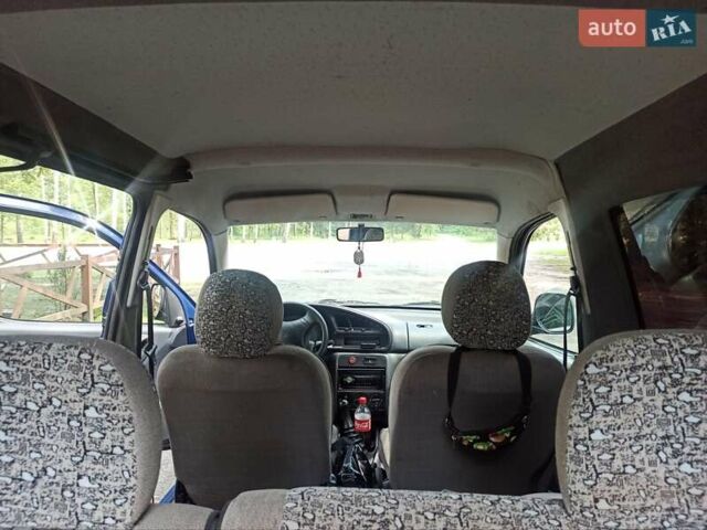 Синий Ситроен Берлинго, объемом двигателя 1.9 л и пробегом 300 тыс. км за 2650 $, фото 3 на Automoto.ua