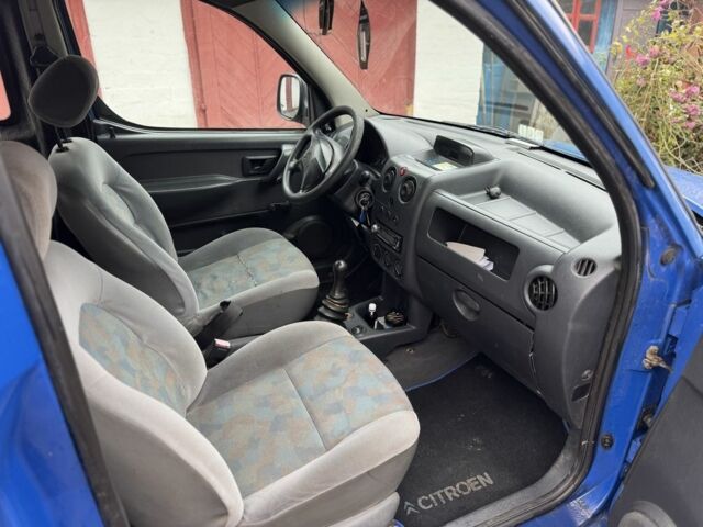 Синій Сітроен Берлінго, об'ємом двигуна 2 л та пробігом 500 тис. км за 2700 $, фото 6 на Automoto.ua