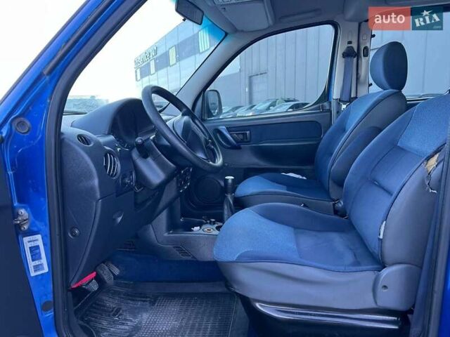 Синій Сітроен Берлінго, об'ємом двигуна 1.4 л та пробігом 203 тис. км за 4190 $, фото 29 на Automoto.ua