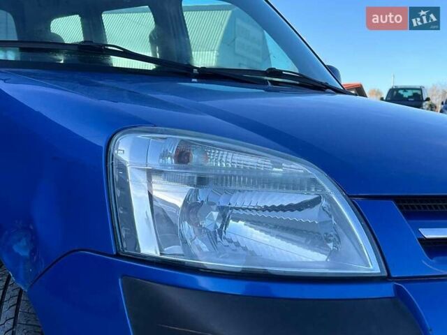 Синій Сітроен Берлінго, об'ємом двигуна 1.4 л та пробігом 203 тис. км за 4190 $, фото 11 на Automoto.ua