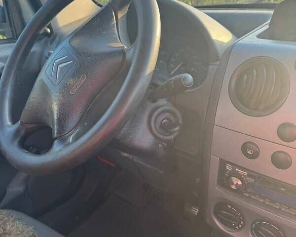Ситроен Берлинго 2004 в Знаменке на Automoto.ua Синий Ситроен Берлинго, объемом двигателя 1.4 л и пробегом 326 тыс. км за 1200 $, фото 4 на Automoto.ua
