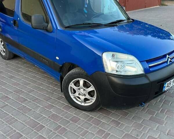 Синий Ситроен Берлинго, объемом двигателя 2 л и пробегом 260 тыс. км за 5000 $, фото 2 на Automoto.ua