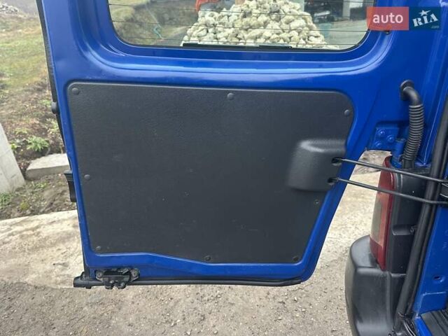 Синий Ситроен Берлинго, объемом двигателя 2 л и пробегом 197 тыс. км за 4999 $, фото 15 на Automoto.ua