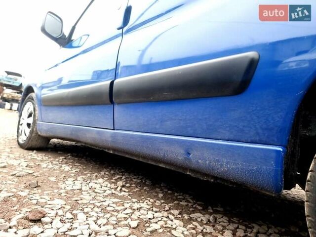 Синий Ситроен Берлинго, объемом двигателя 1.87 л и пробегом 445 тыс. км за 3850 $, фото 5 на Automoto.ua