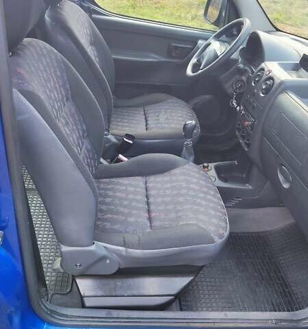 Синій Сітроен Берлінго, об'ємом двигуна 1.56 л та пробігом 275 тис. км за 4200 $, фото 4 на Automoto.ua