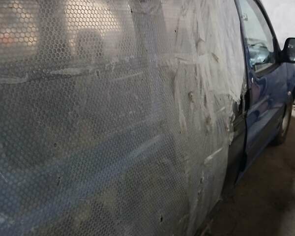 Сітроен Берлінго 2007 у Тернополі на Automoto.ua Синій Сітроен Берлінго, об'ємом двигуна 1.6 л та пробігом 370 тис. км за 1800 $, фото 2 на Automoto.ua