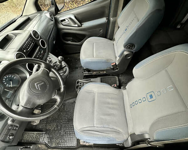 Ситроен Берлинго 2008 в Сумах на Automoto.ua Синий Ситроен Берлинго, объемом двигателя 1.6 л и пробегом 365 тыс. км за 6200 $, фото 7 на Automoto.ua