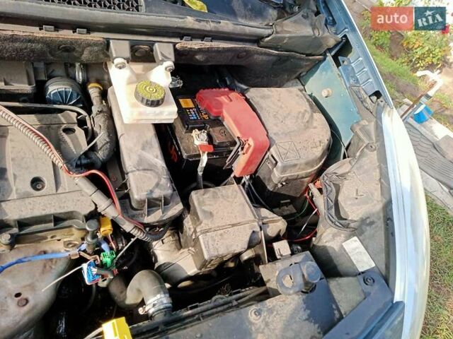 Синій Сітроен Берлінго, об'ємом двигуна 1.6 л та пробігом 285 тис. км за 5300 $, фото 38 на Automoto.ua