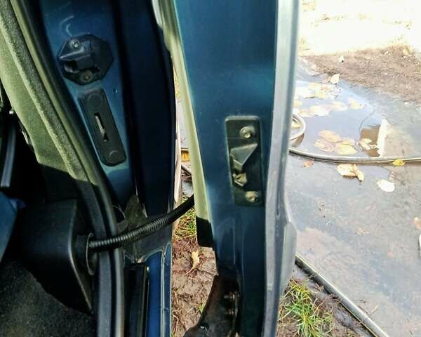 Синій Сітроен Берлінго, об'ємом двигуна 1.6 л та пробігом 285 тис. км за 5300 $, фото 42 на Automoto.ua