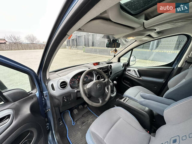 Синий Ситроен Берлинго, объемом двигателя 1.56 л и пробегом 296 тыс. км за 7200 $, фото 31 на Automoto.ua