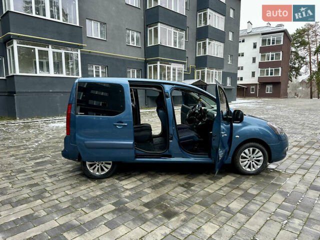 Синий Ситроен Берлинго, объемом двигателя 1.6 л и пробегом 207 тыс. км за 5950 $, фото 5 на Automoto.ua