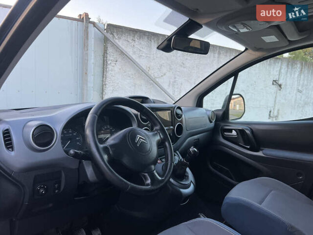 Синій Сітроен Берлінго, об'ємом двигуна 1.6 л та пробігом 297 тис. км за 5950 $, фото 28 на Automoto.ua