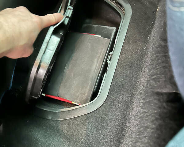 Синий Ситроен Берлинго, объемом двигателя 1.56 л и пробегом 296 тыс. км за 7200 $, фото 60 на Automoto.ua