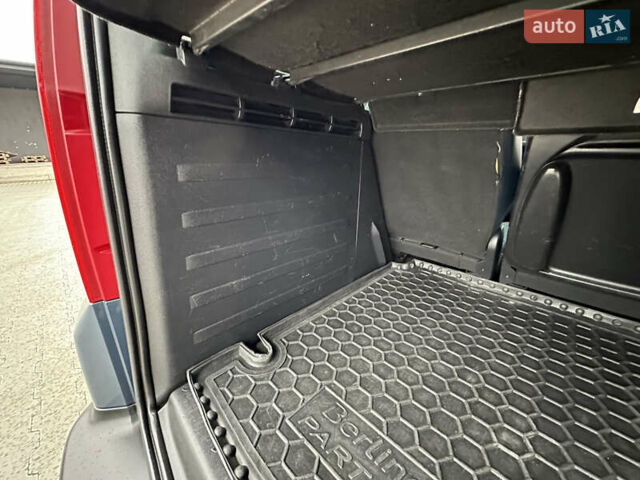 Синий Ситроен Берлинго, объемом двигателя 1.56 л и пробегом 296 тыс. км за 7200 $, фото 52 на Automoto.ua