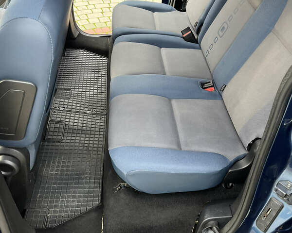 Синій Сітроен Берлінго, об'ємом двигуна 1.6 л та пробігом 240 тис. км за 6950 $, фото 16 на Automoto.ua