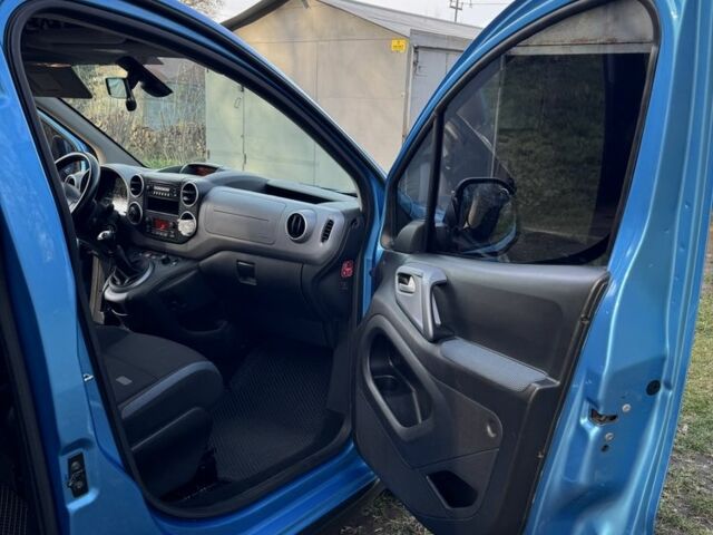 Синий Ситроен Берлинго, объемом двигателя 1.6 л и пробегом 254 тыс. км за 8800 $, фото 10 на Automoto.ua