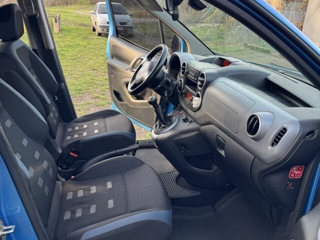 Синий Ситроен Берлинго, объемом двигателя 1.6 л и пробегом 254 тыс. км за 8800 $, фото 11 на Automoto.ua