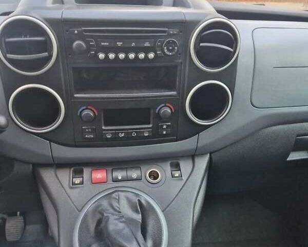 Синій Сітроен Берлінго, об'ємом двигуна 1.6 л та пробігом 234 тис. км за 5900 $, фото 9 на Automoto.ua